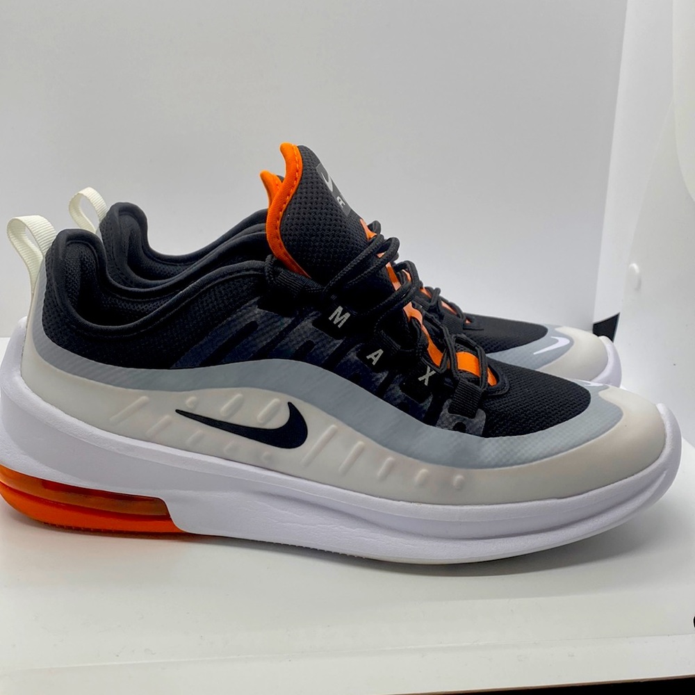 Nike Air Max Axis